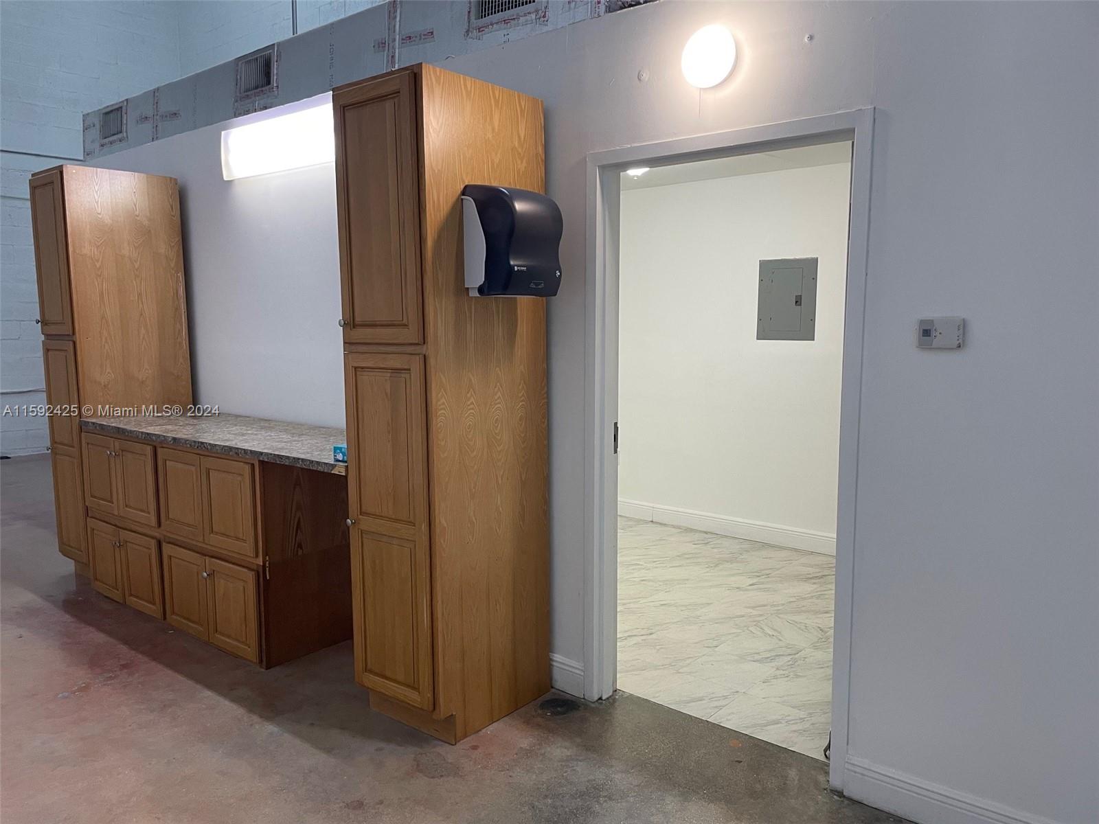 Commercial Property Warehouse